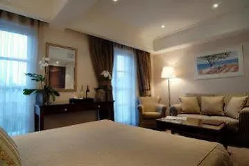 Otel Ira Hera 2*